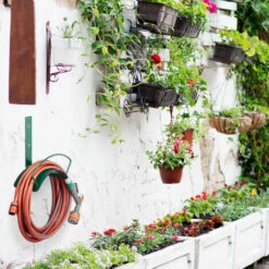 Relaxdays Porte Tuyau Mural 60 M Support Pour Tuyaux De Jardin 15 Mm 5/8 Pouces Métal, Vert 9 Relaxdays Porte Tuyau Mural 60 M Support Pour Tuyaux De Jardin 15 Mm 5/8 Pouces Métal, Vert -Tuyau d'arrosage Soldes 12181474 3