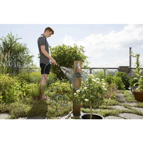 GARDENA Tuyau Spiral Avec Support Intégré - Balcons Et Terrasses (18401-20) 6 GARDENA Tuyau Spiral Avec Support Intégré - Balcons Et Terrasses (18401-20) – Image 4