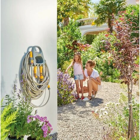 HOZELOCK Porte Tuyau Mural Avec Tuyau 20 Mètres Raccords Et Embout 4 HOZELOCK Porte Tuyau Mural Avec Tuyau 20 Mètres Raccords Et Embout – Image 2